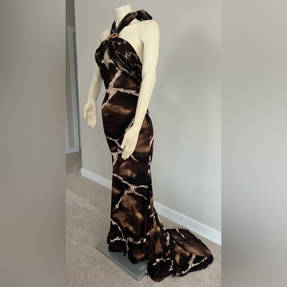 Roberto Cavalli Silk Animal Print Halter Gown with Snake Brooch – Size XS - Picture 4 of 17